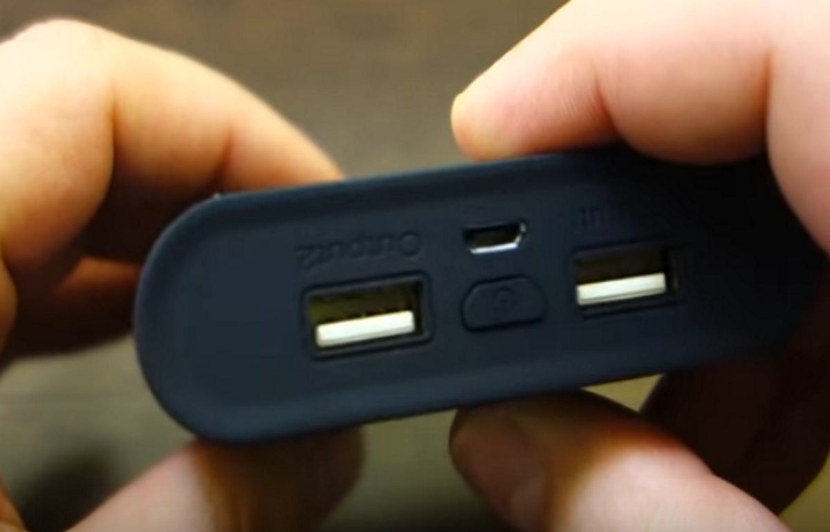 Powerbank wybuchł. Dziecko straciło palce