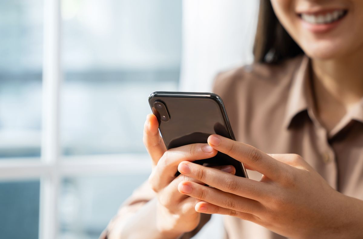 Australia bans social media for under-16s in landmark move