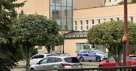 Tragedia w DPS dla kombatantów. Martwa kobieta leżała na chodniku