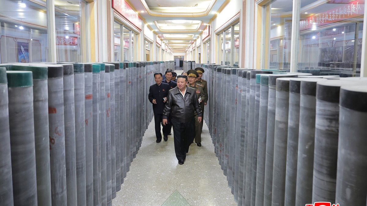 Kim Dzong Un na ćwiczeniach nuklearnych