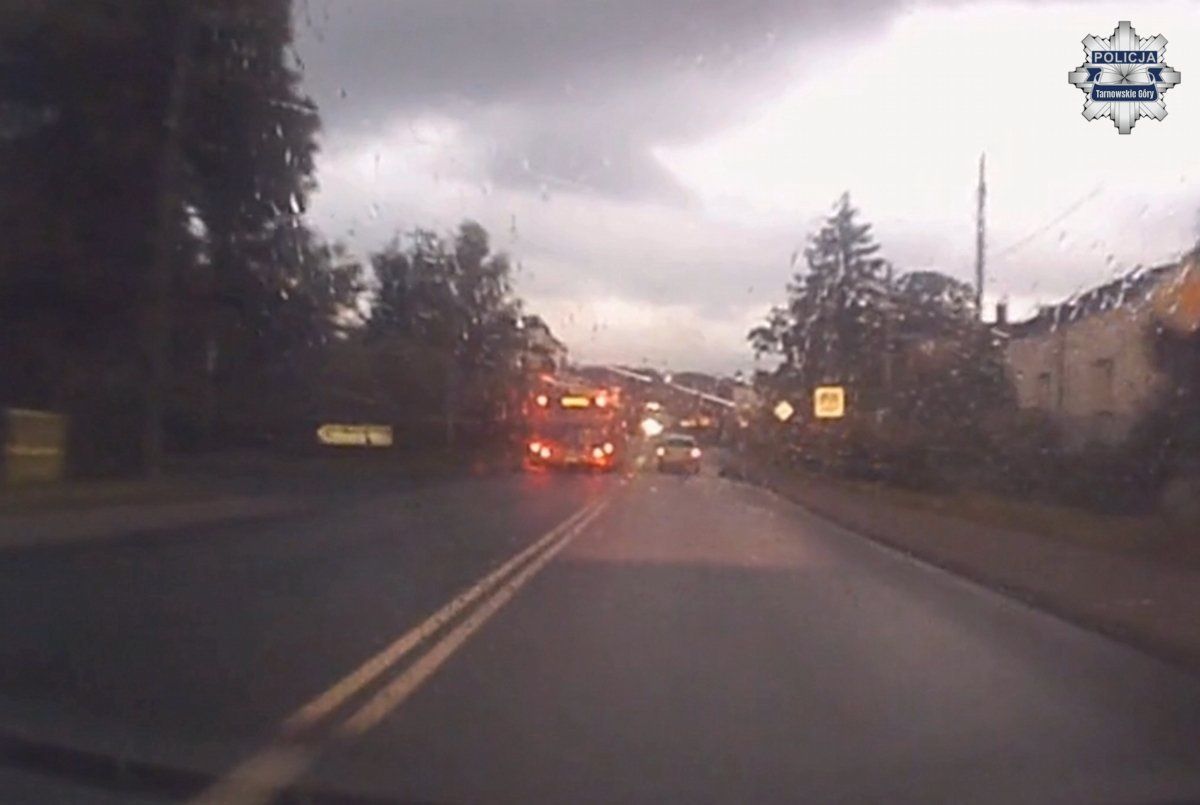 Wideo: Kierowca autobusu zgarnął 30 punktów. Wszystko się nagrało