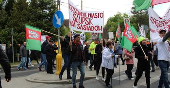 Protest we Włynkówku. "Stop drugiemu rozbiorowi gminy Redzikowo"