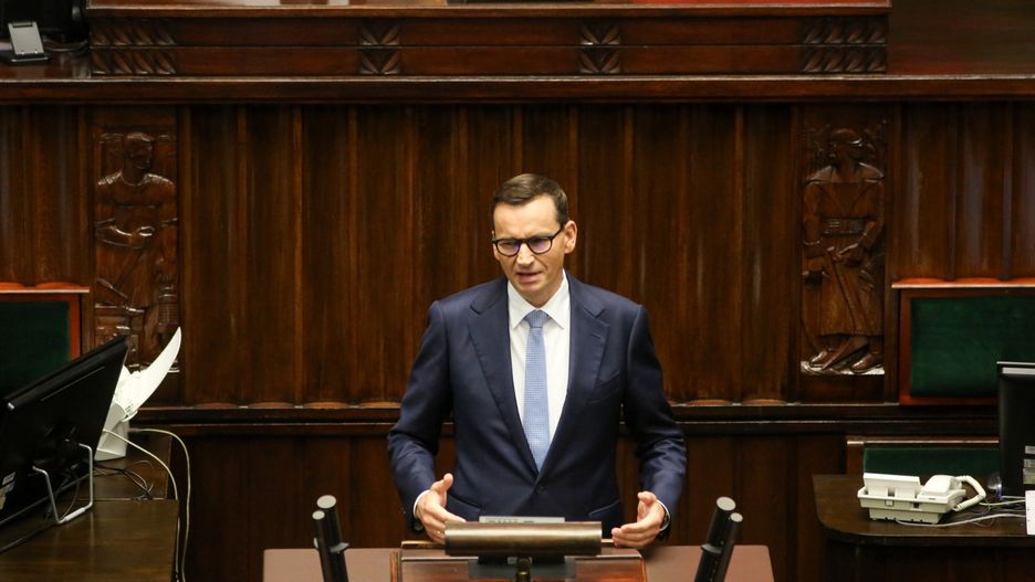 Mateusz Morawiecki
Warszawa, 15.06.2023. Premier Mateusz Morawiecki na sali obrad Sejmu w Warszawie, 15 bm. Podczas obrad pos�owie zajmuj� si� m.in. projektem uchwa�y w sprawie propozycji wprowadzenia unijnego mechanizmu relokacji nielegalnych migrant�w. W planach jest r�wnie� drugie czytanie rz�dowego projektu ustawy o ratyfikacji Umowy mi�dzy Rz�dem Rzeczypospolitej Polskiej a Rz�dem Pa�stwa Izrael o wsp�pracy w dziedzinie wizyt studyjnych zorganizowanych grup m�odzie�y, podpisanej w Warszawie dnia 22 marca 2023 r. (jm) PAP/Albert Zawada
Albert Zawada
obrady, posiedzenie, pos�owie, sala obrad, sejm, sejmowej, sejmu