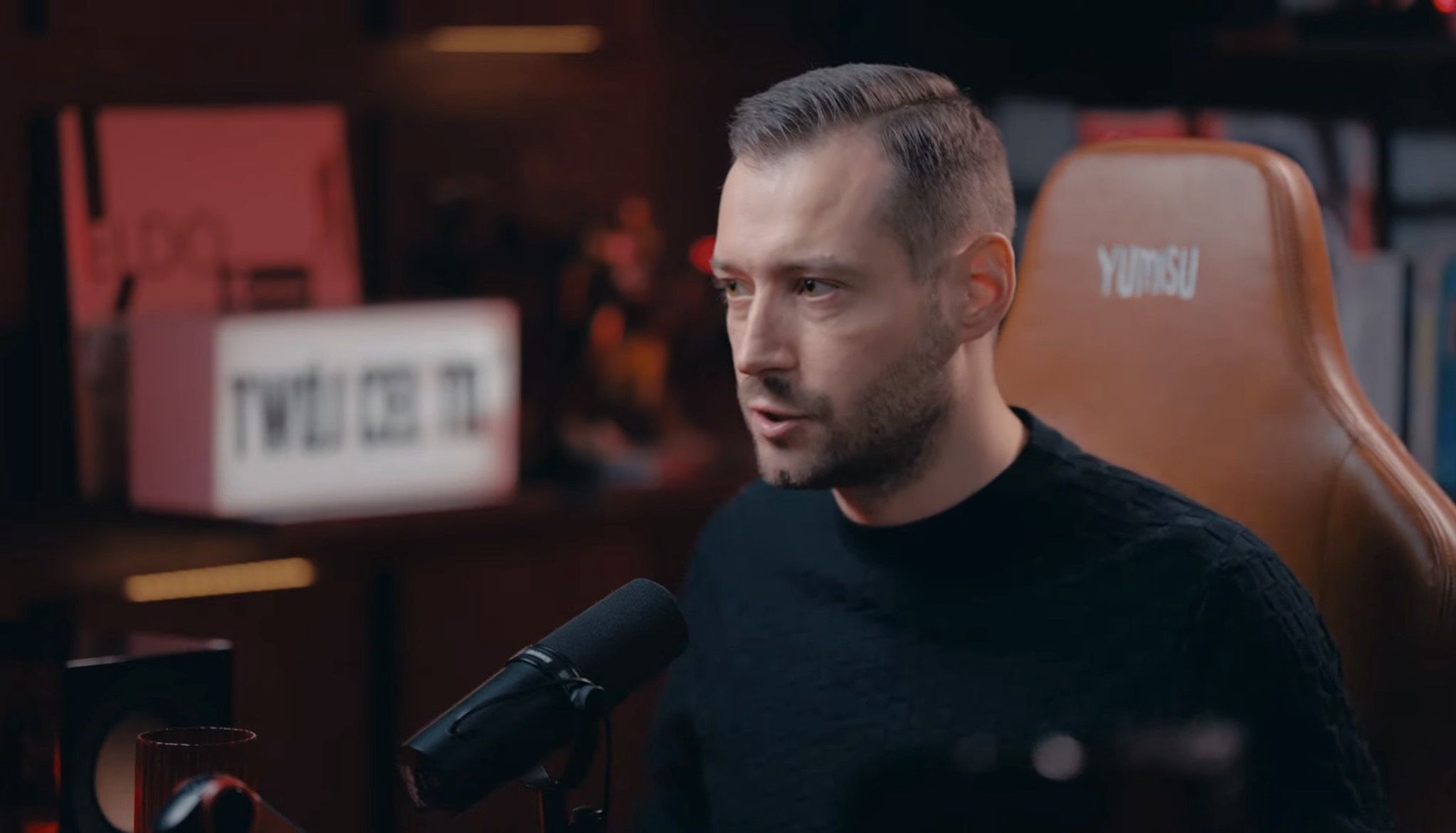 Sebastian Staszewski podczas rozmowy 