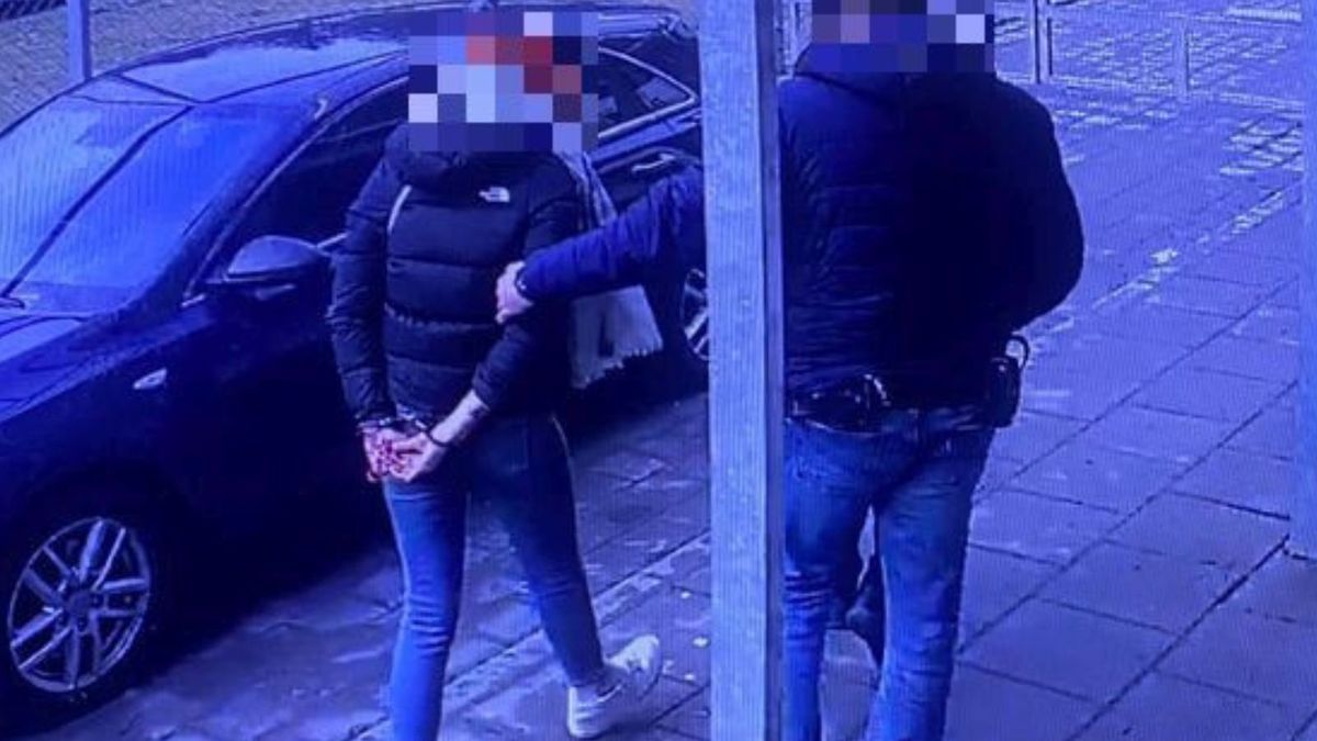 Kobieta zatrzymana przez policję