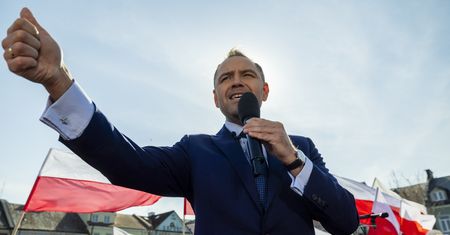Nawrocki idzie po młodych. Zapowiada darmowe kursy na prawo jazdy