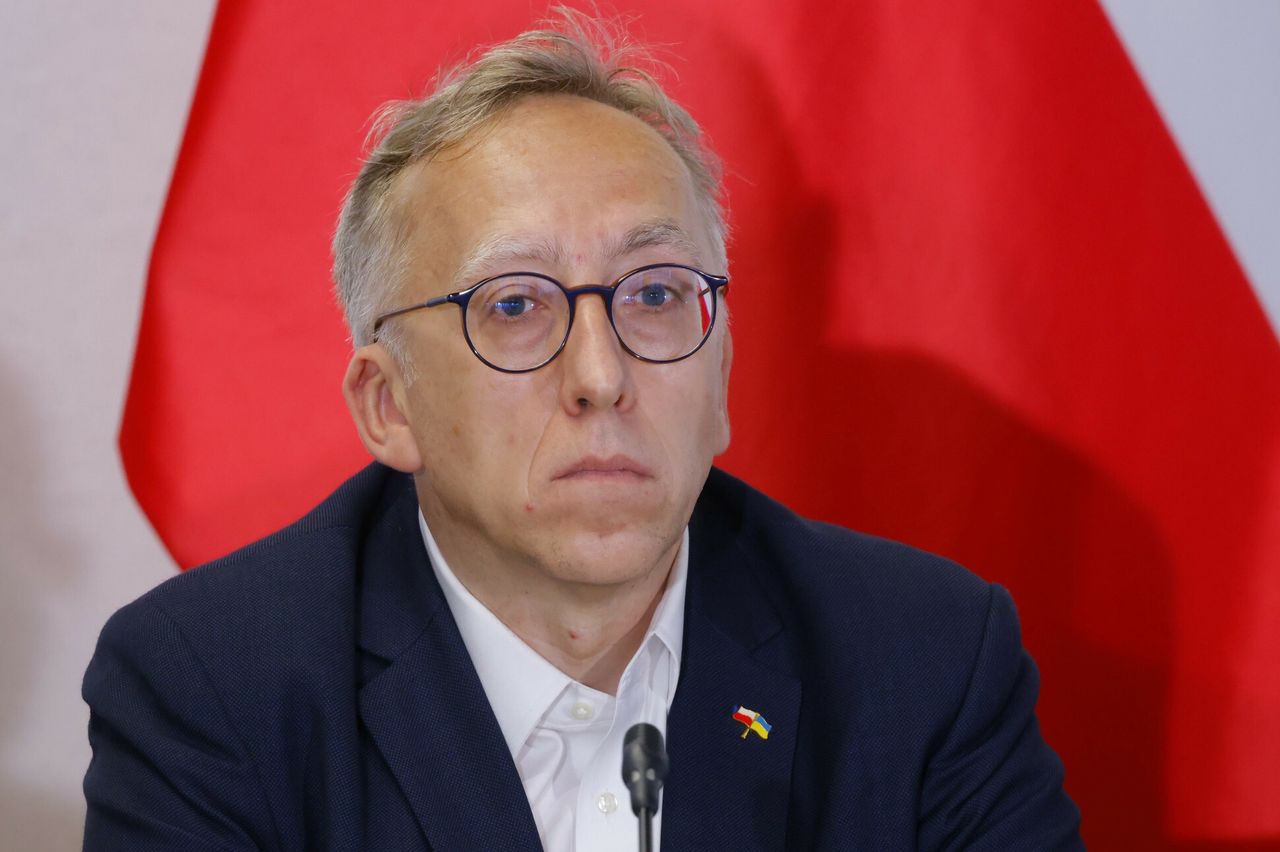 Afera w PKP Cargo. Sasin skomentował decyzję prokuratury. Doczekał się mocnej odpowiedzi