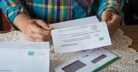 Waloryzacja. Dodatki pielęgnacyjny, kompensacyjny i wiele innych w górę. Kiedy i o ile urosną świadczenia dla emerytów?