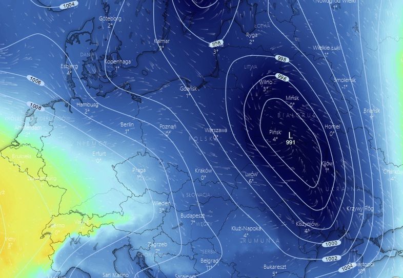 Pogoda. Aktywny ośrodek niskiego ciśnienia w poniedziałek (Źródło: windy.com)