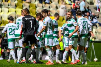 Lechia Gdańsk w poniedziałek rozpoczyna przygotowania do nowego sezonu w PKO Ekstraklasie. Kolejny piłkarz na liście życzeń