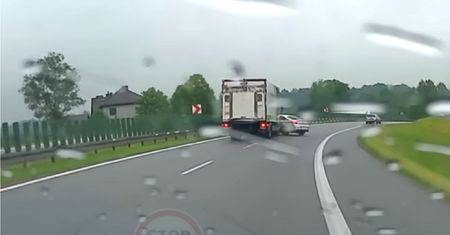"Pijany i naćpany" kierowca opla wpakował się prosto pod koła ciężarówki
