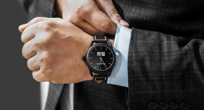 Hybrid - nowy zegarek Kruger&amp;Matz za 299 zł (wideo)