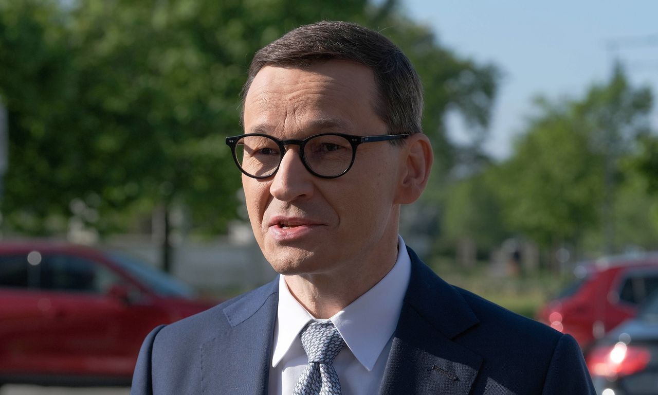 Mateusz Morawiecki spóźnił się na komunię córki. Zatrzymały go obowiązki