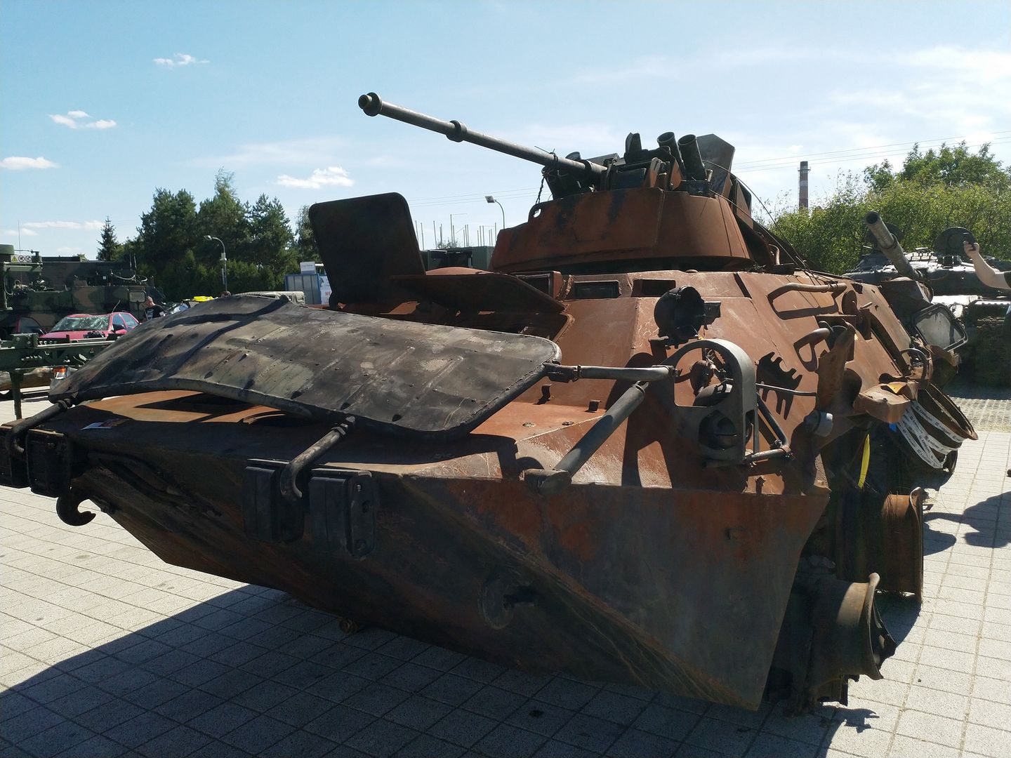 Rosyjskie wraki na MSPO 2022 - BTR-82A