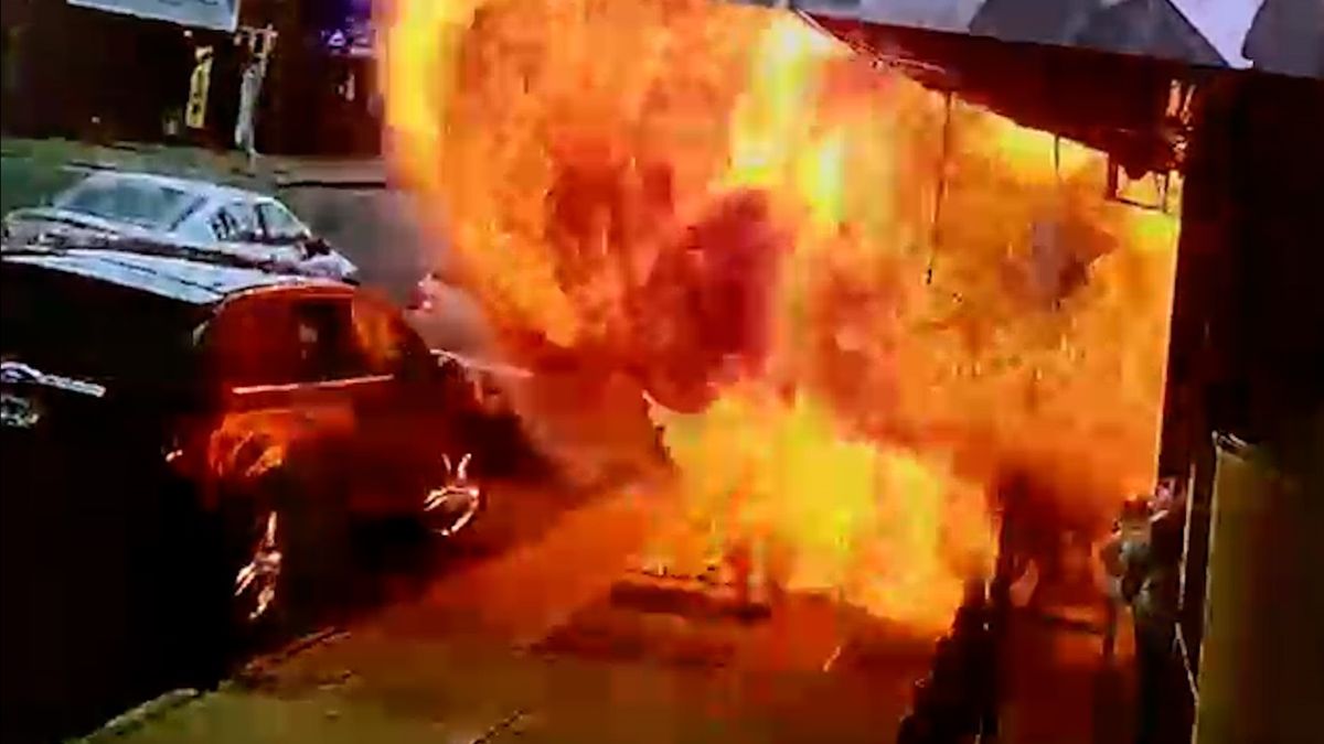 Eksplozja na chodniku w Queens 