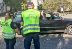 Strażnicy dostali wezwanie na parking. Tego się nie spodziewali