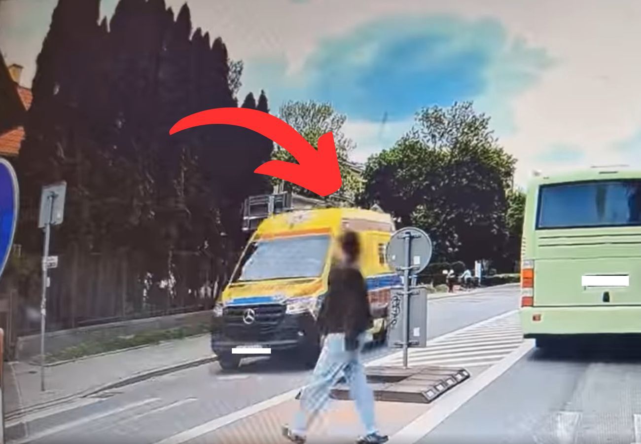 Nagranie z przejścia dla pieszych. Dosłownie "krok od tragedii"