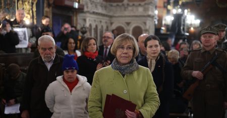 "Zombie żądają pisowskiej krwi!". Mocny wpis Barbary Nowak