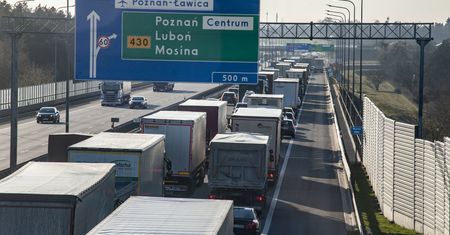 Od dziś wyższe stawki na A2. Tyle zapłacą kierowcy