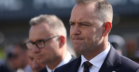Żądają zwrotu odznaczenia. Kancelaria prezydenta wysłała pismo