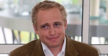 Dramat Adamczyka! Zagrał w amerykańskim serialu, niestety PRZEKRĘCILI JEGO NAZWISKO...