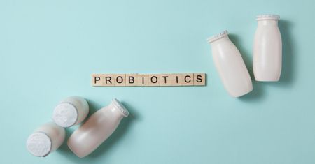 Probiotyki dla niemowląt - kiedy podawać i jak działają? Który najlepszy?