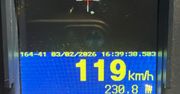 119 km/h w terenie zabudowanym. 38-latka straciła prawo jazdy i dostała 2 tys. zł mandatu