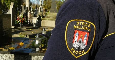 Strażnicy Miejscy będą kontrolować płockie cmentarze