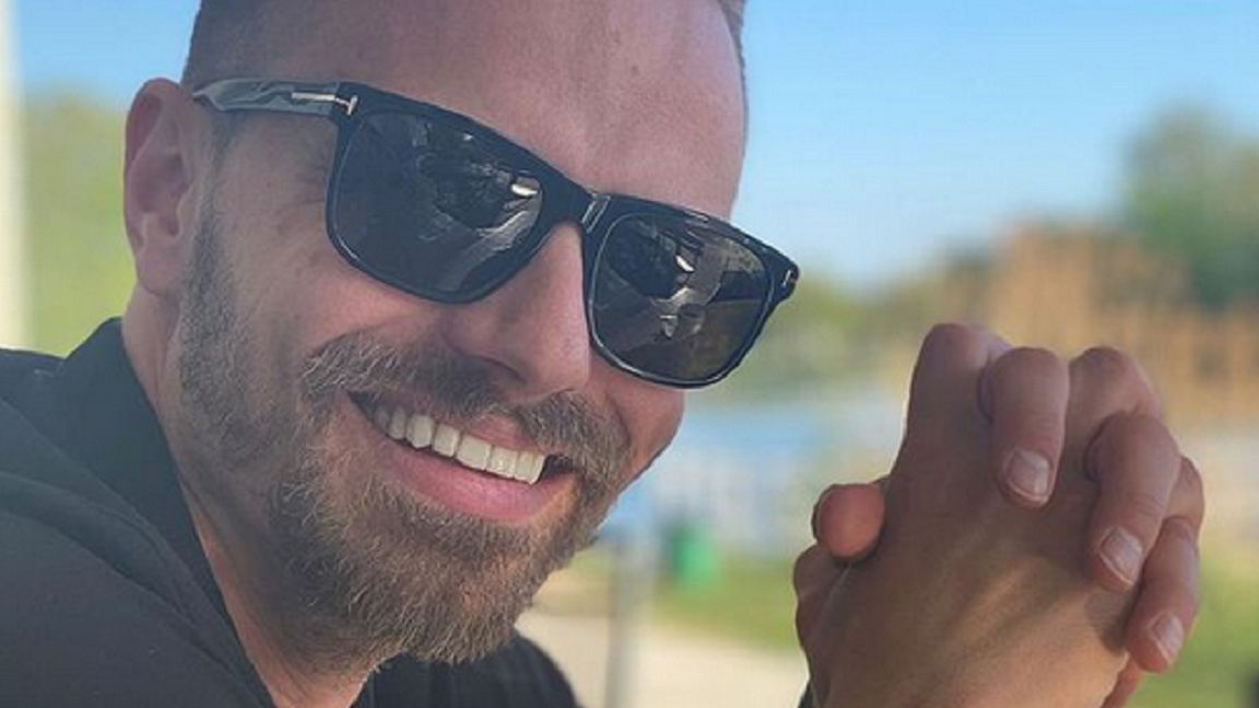 Marcin Hakiel chwali się wakacjami.