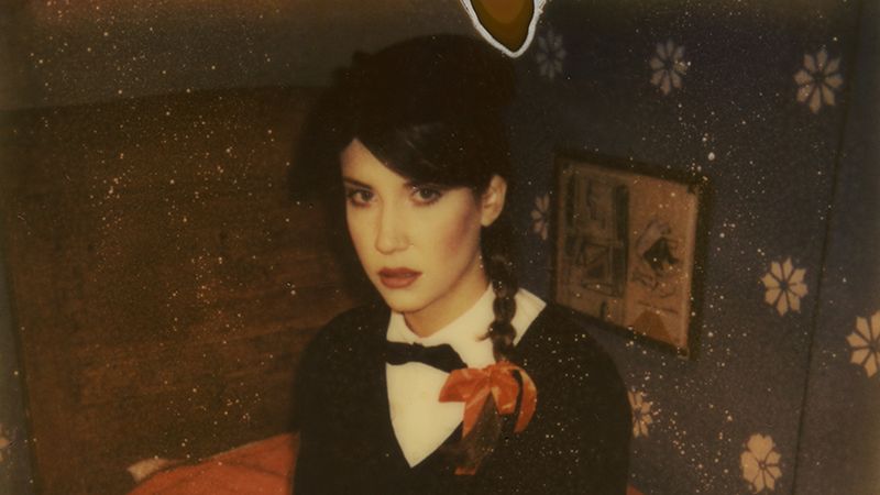 „Jest doskonały w swojej niedoskonałości" - mówi Jarek Kasprowiak o fotografowaniu na Polaroidzie 1