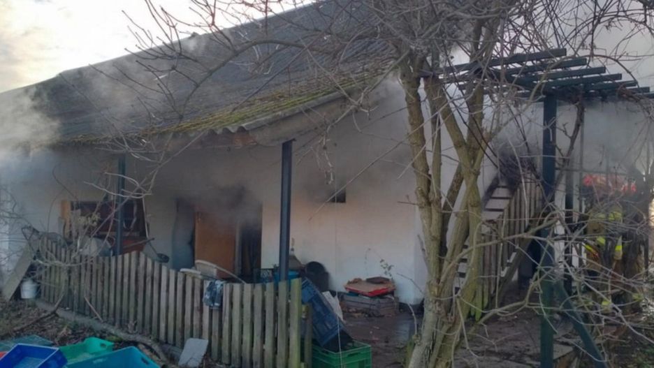 Pożar domu w Zawadzie. Fot. Policja Opatów