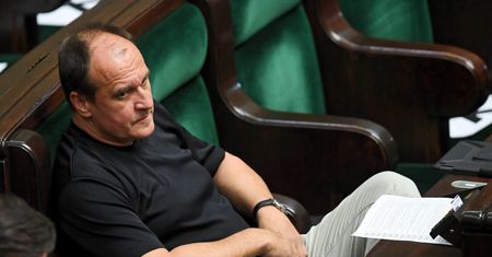 Roman Giertych zatrzymany. Paweł Kukiz komentuje jego słowa: trochę skromności