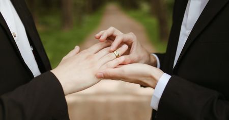Czy chce, czy nie, musi robić zdjęcia na homoseksualnych ślubach. Zapadł wyrok