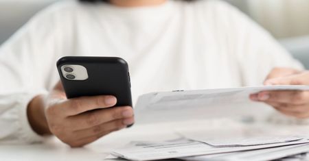 3 tys. zł. Tyle średnio "wisi" Polak firmom telekomunikacyjnych