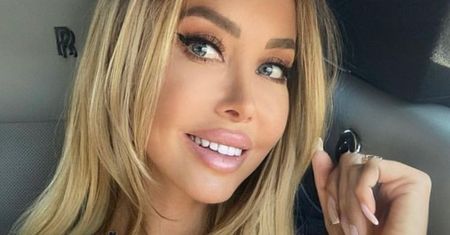 Julia Dybowska pozuje z MAMĄ w bikini na luksusowym jachcie. Internautom opadły szczęki: "BLIŹNIACZKI" (FOTO)