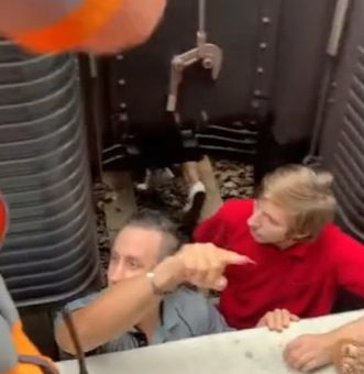 Podróżni pospieszyli z pomocą