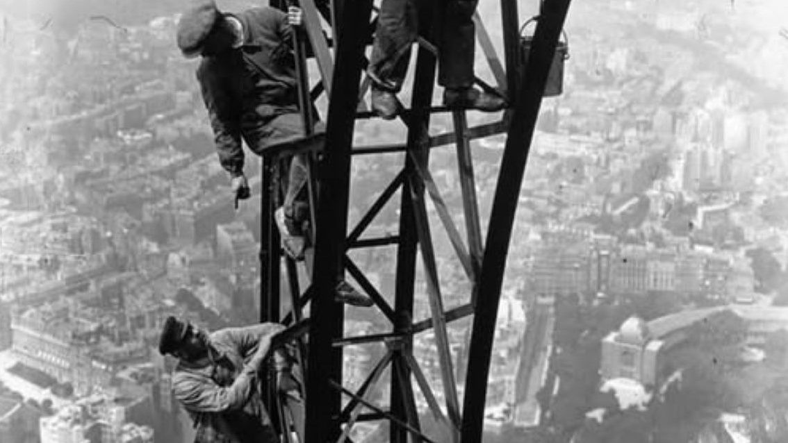 Renowacja Wieży Eiffla w 1932 roku