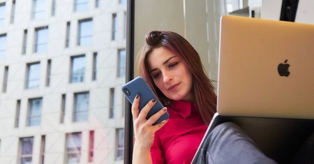 Będą pracować 7 godzin dziennie. Eksperyment polskiego miasta