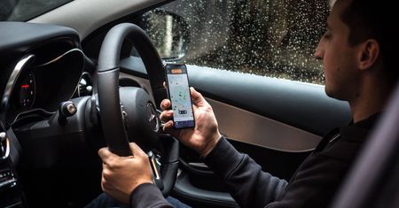 Uber i Bolt - od dzisiaj są jak taksówki