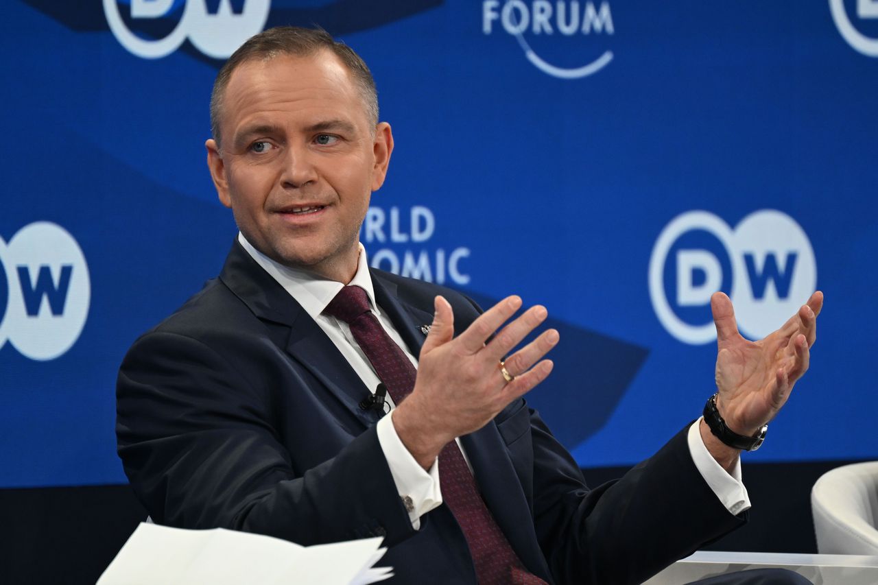 Polska hubem gazowym LNG w regionie? Nawrocki o "realnej szansie"