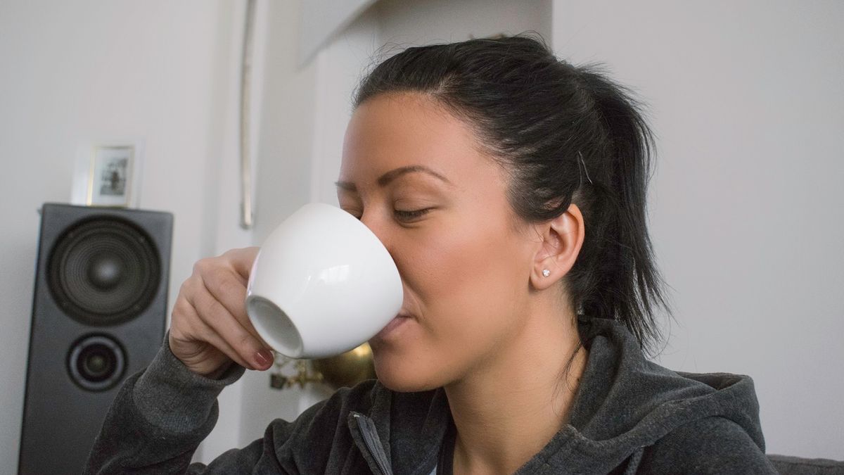 Picie herbaty w temperaturze przekraczającej 65 stopni Celsjusza zwiększa ryzyko raka