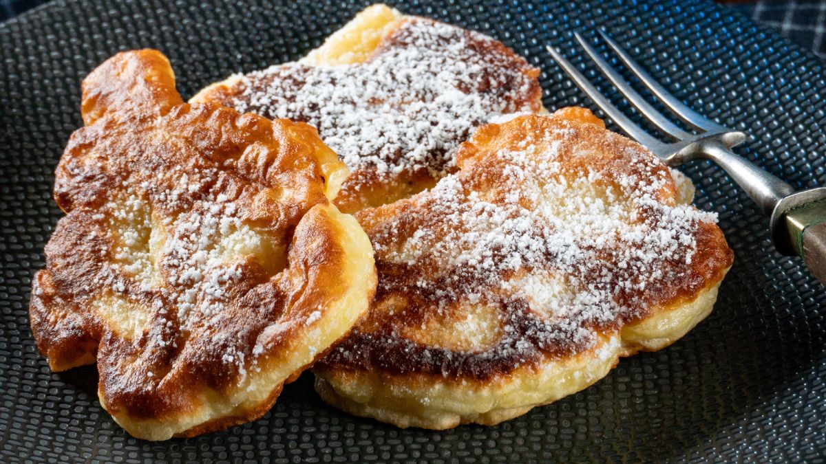 Zimą robię racuchy z kaszą jaglaną i przyprawami korzennymi