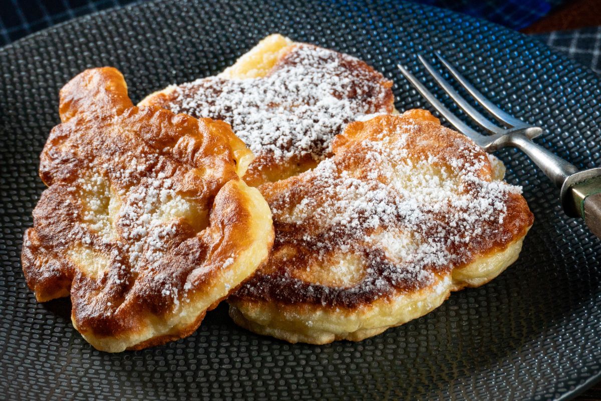 Zimą robię racuchy z kaszą jaglaną i przyprawami korzennymi