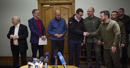 Morawiecki w wywiadzie dla "Bilda": Biden, Scholz i Macron też powinni jechać do Kijowa