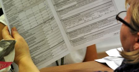 Z urzędów odchodzą najlepsi ludzie. "Ten, kto podpadł, żył z gołej pensji"