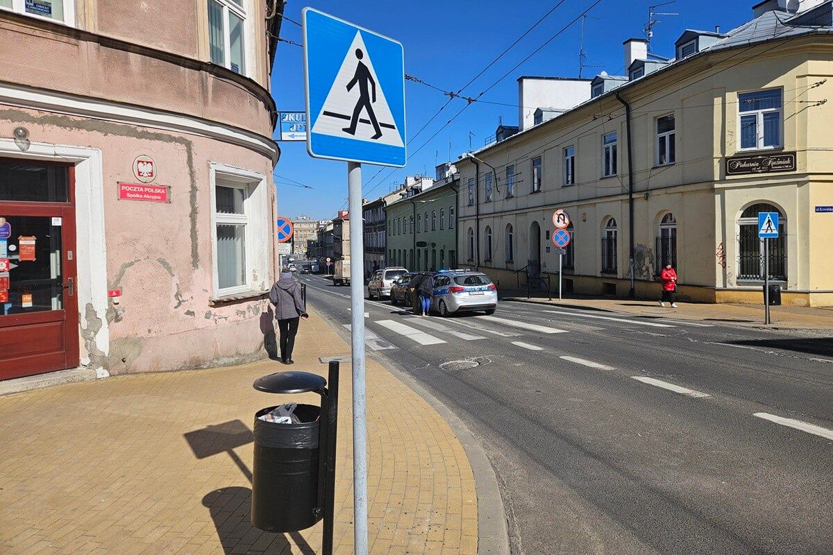 Zderzenie kii i renaulta przed przejściem dla pieszych na ul. Lubartowskiej w Lublinie
