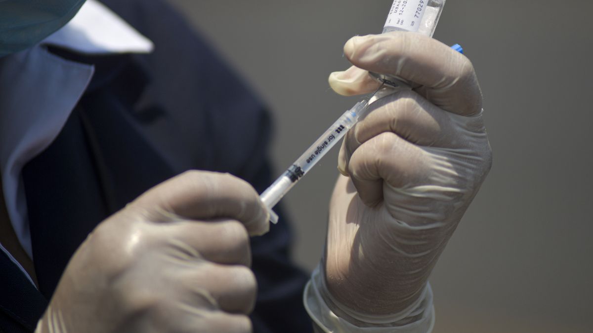 Trwają badania kliniczne szczepionki na koronawirusa. Pierwsze wyniki są pozytywne