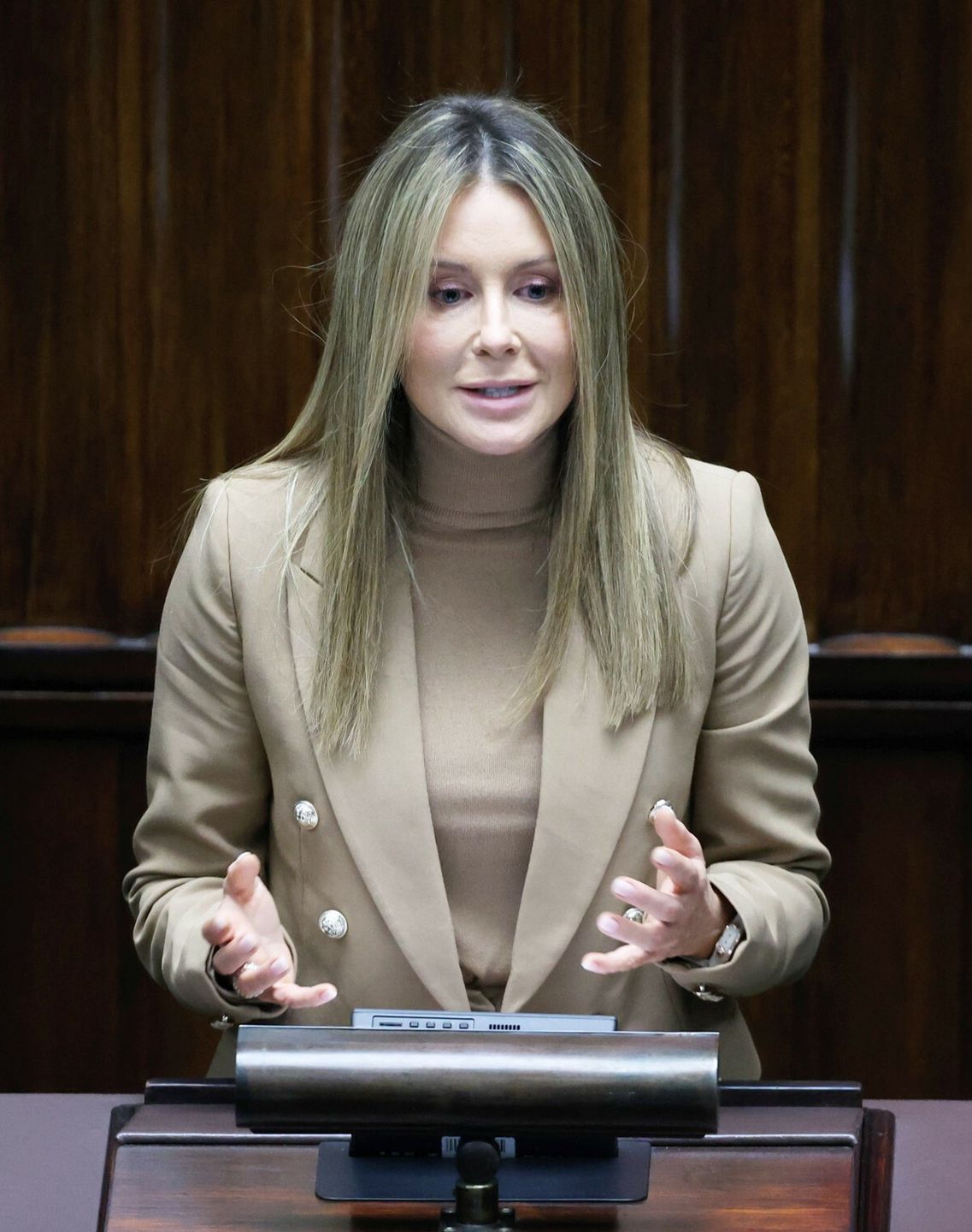 Małgorzata Rozenek znów pojawiła się w Sejmie. Padły mocne słowa