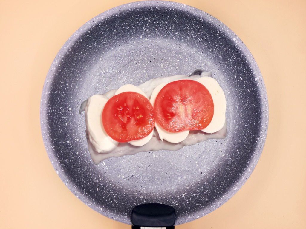 Dorsz z mozzarellą i pomidorem przepis