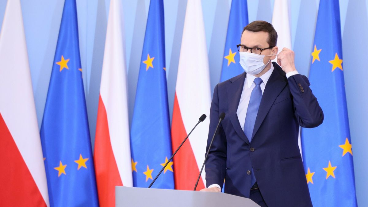 Jeśli przedsiębiorca przekroczy próg przychodów, nawet w grudniu, zapłaci wyższą składkę zdrowotną za cały rok — pisze "Rz" 